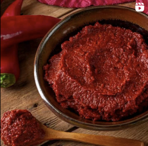 1 KG BİBER SALÇASI 400 TL